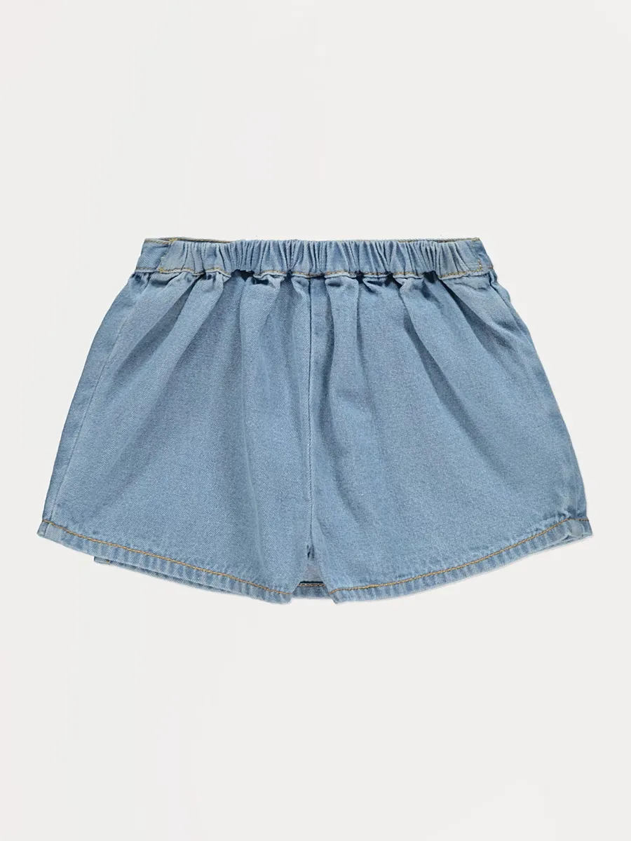 Shell Embroidery T-Shirt and Denim Skort Outfit