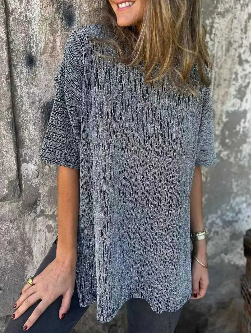 Shiny Thread Crew Neck Tee