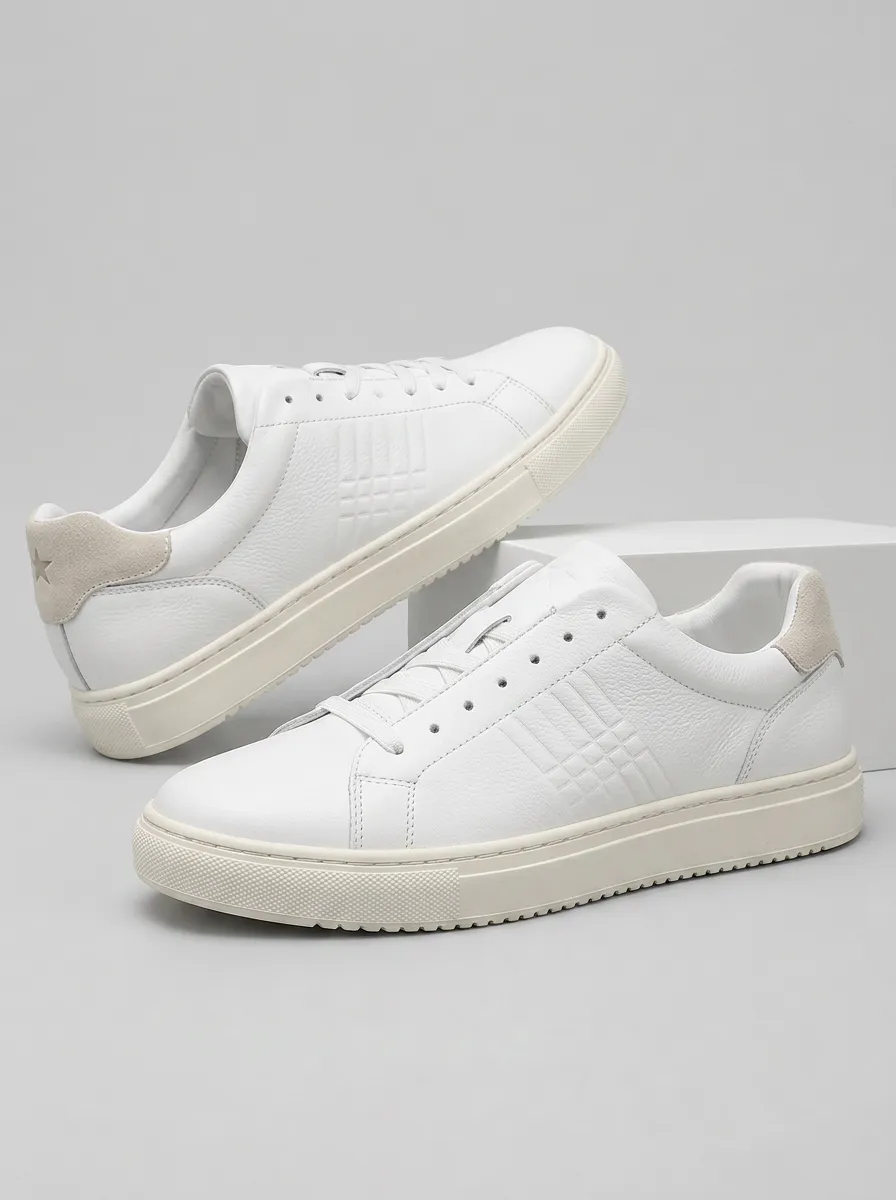 Men's Minimalist Embossed Pattern Skate Shoes