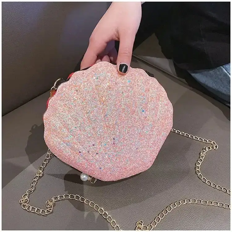 Vintage Charm: Chic Shape Small Crossbody Messenger Bag