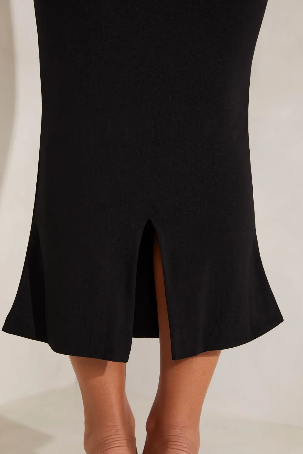 Solid Fishtail Hem Stretch Dress