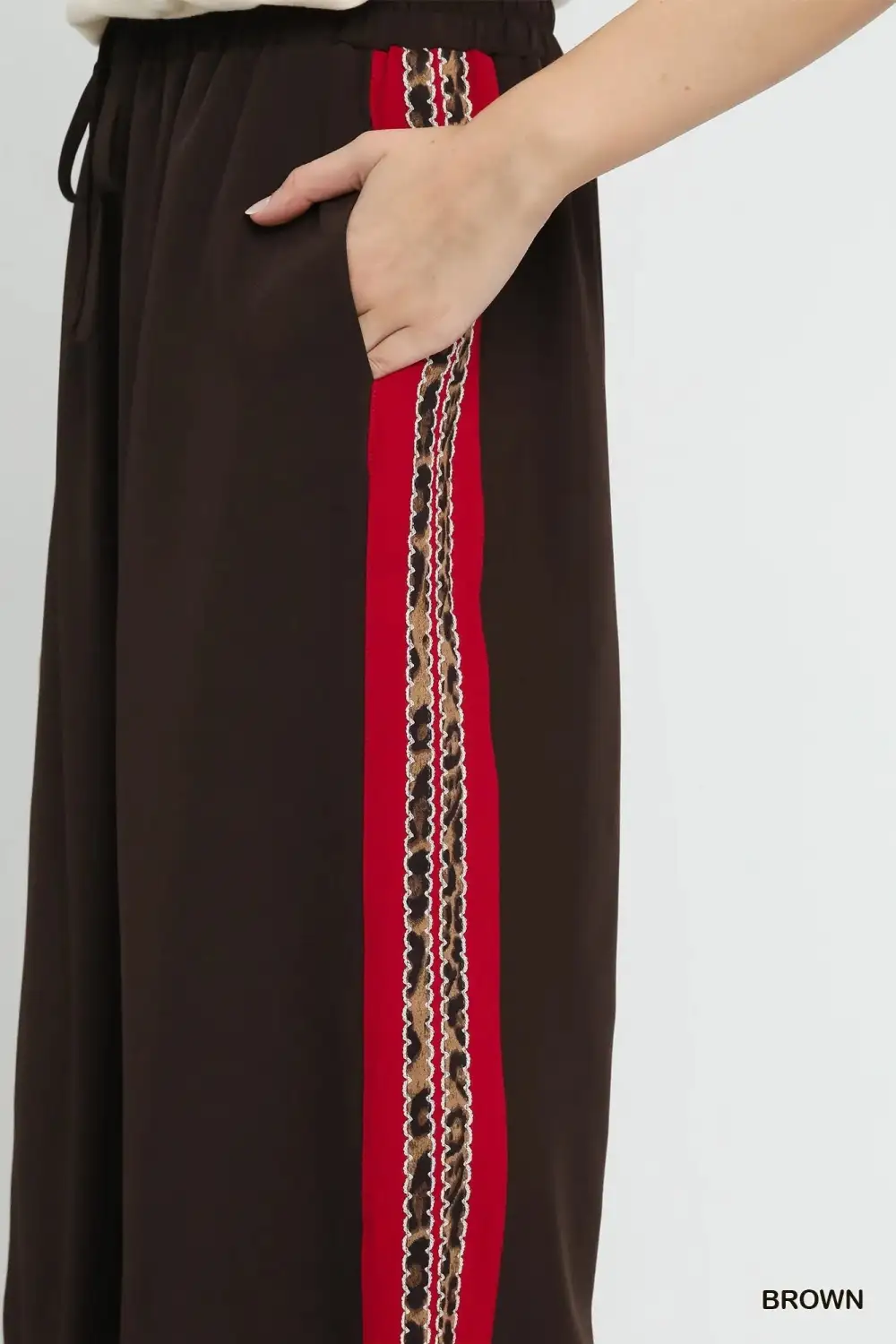 Wide Leg Contrast Side Trim Pants
