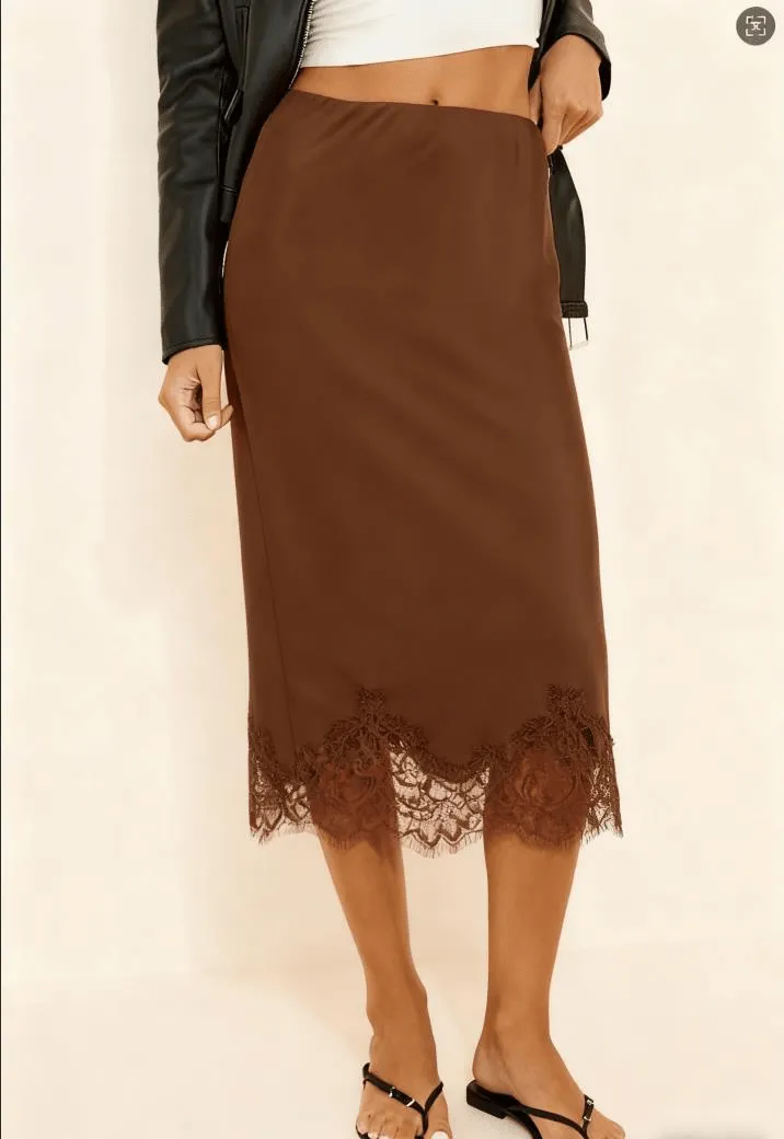 Casual Lace Trim Side Slit Midi Skirt