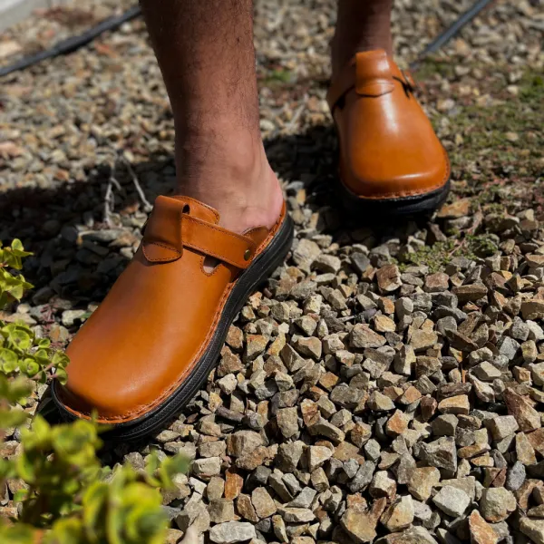 Leather Clog Toe Sandals