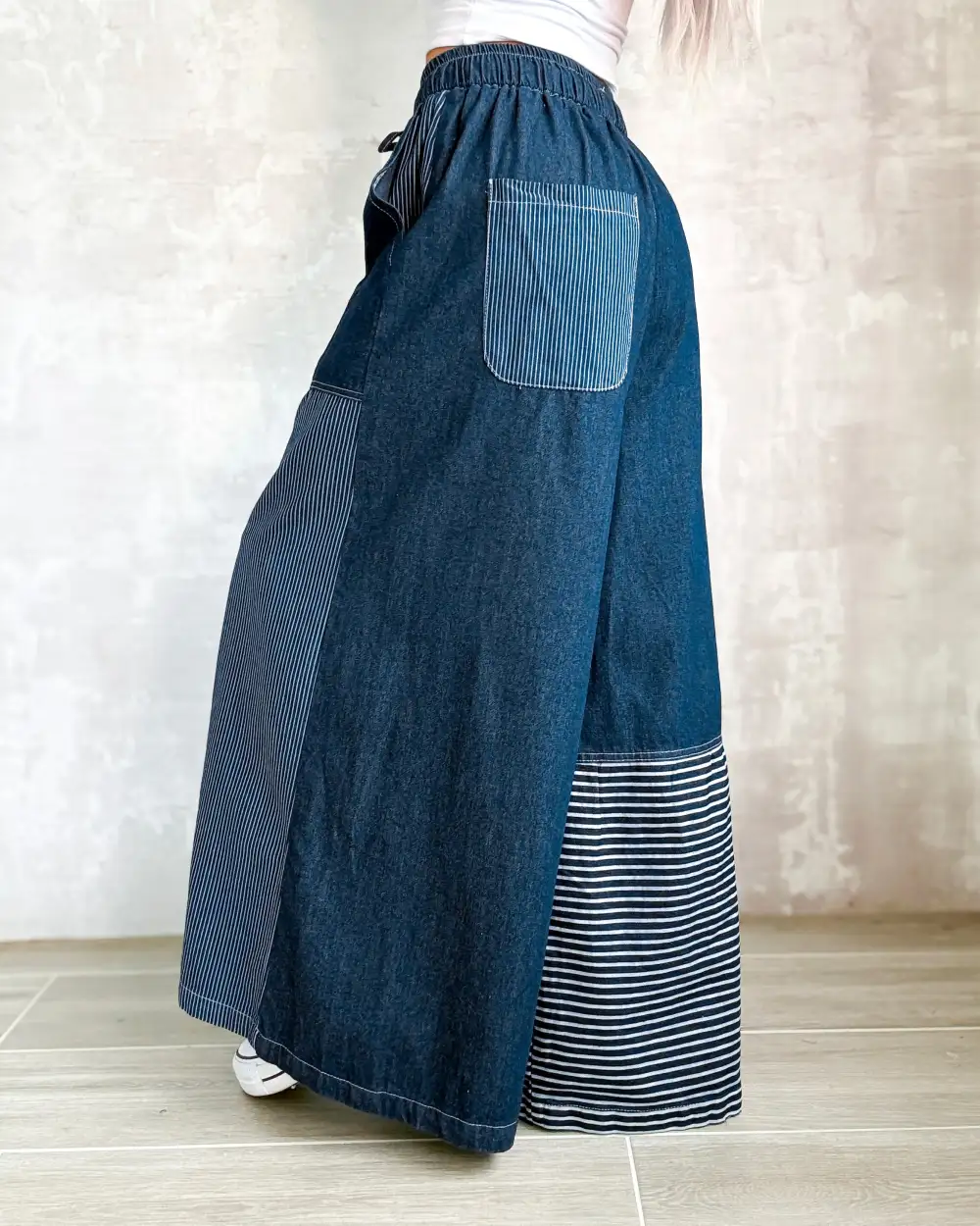 Classic Wide-Leg Denim Jeans