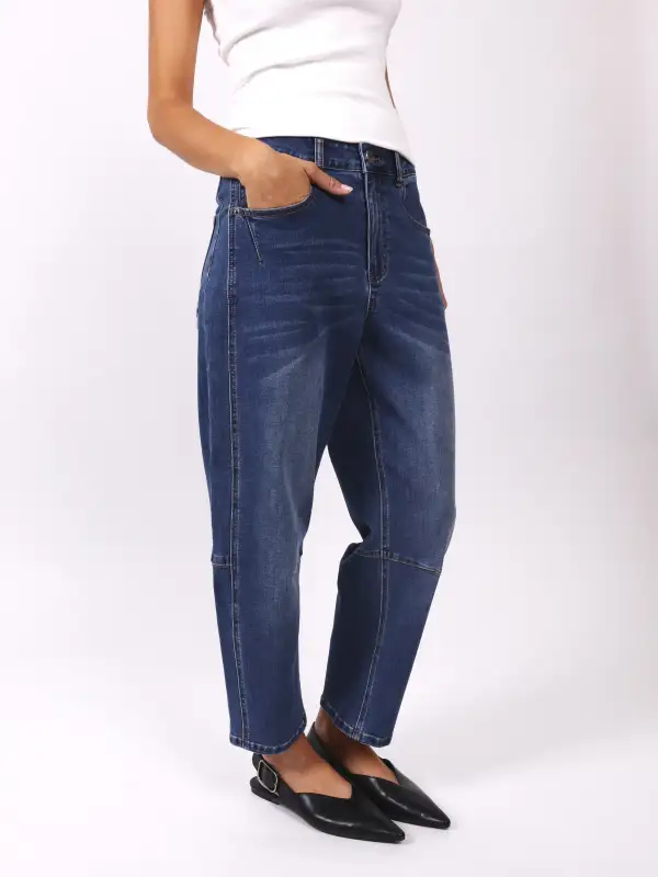 Women's Easy-Wear Barrel-Leg Denim Jeans