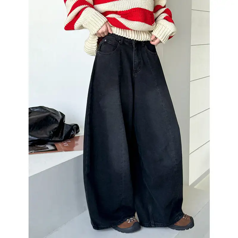 Minimal Fleece Lined Flare Jeans
