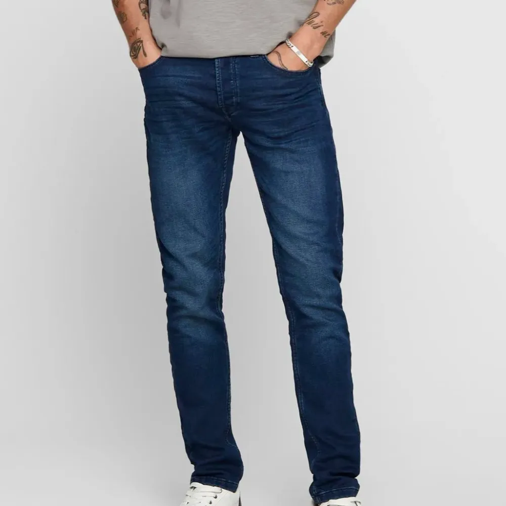 Contemporary Slim Everyday Jeans