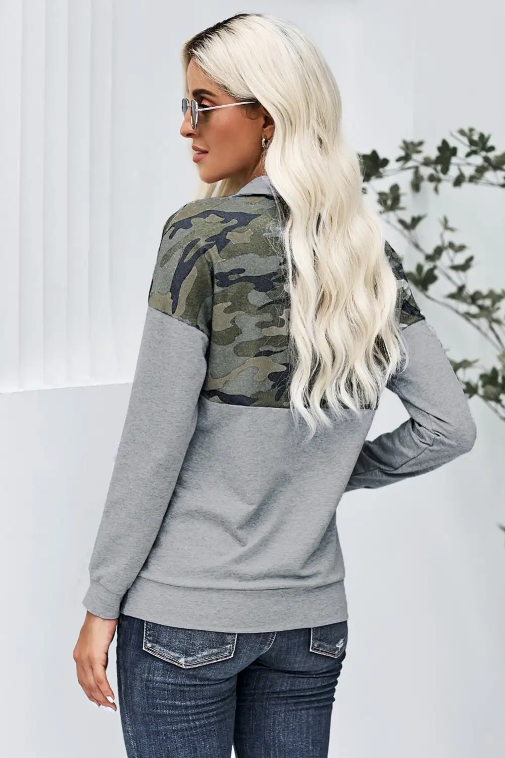 Floral Splice Kangaroo Pocket Zip Collar Sweatshirt