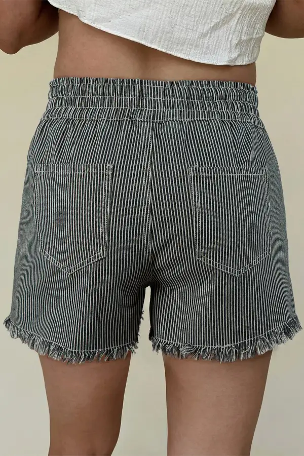 Everyday Raw Edge Drawstring Elastic Waist Casual Denim Shorts