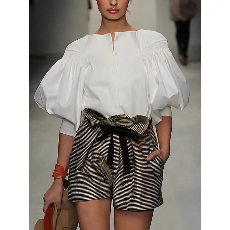 Women's Buttoned Puff-Sleeve Blouse