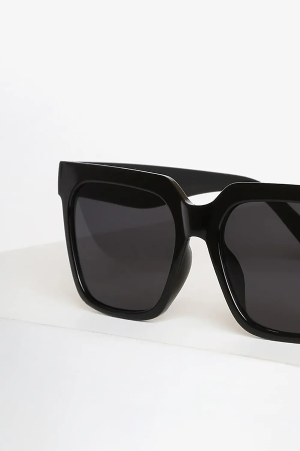 Classic All-Match Black Sunglasses