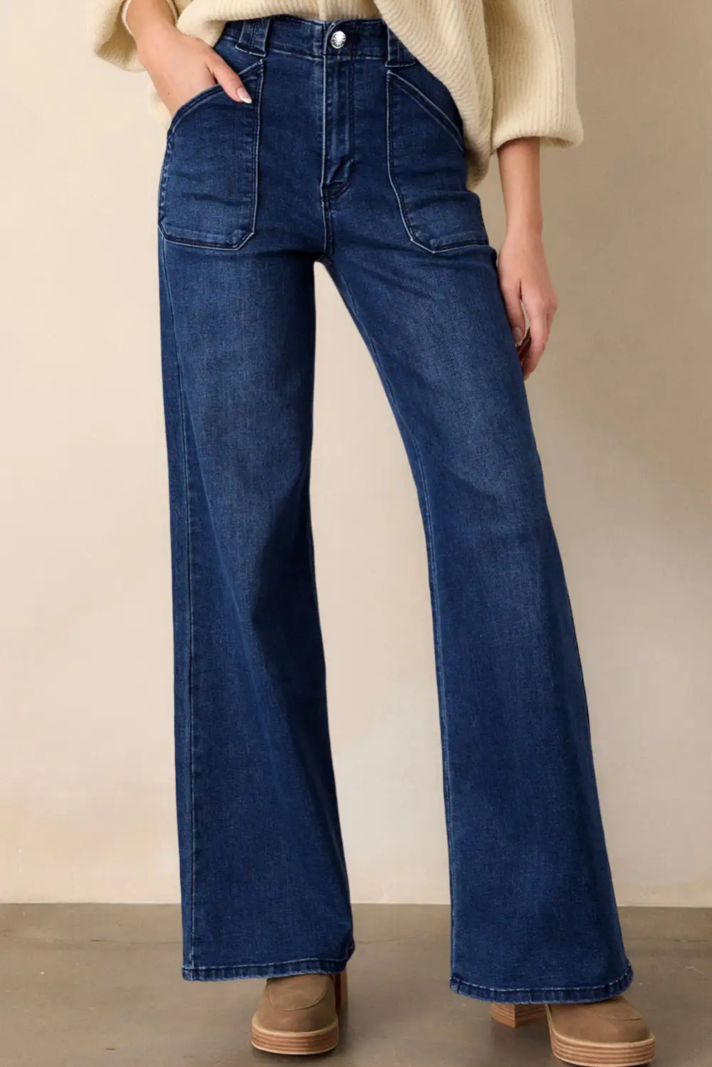 Refined Mid-Rise Pocketed Stretch Straight Leg Jeans