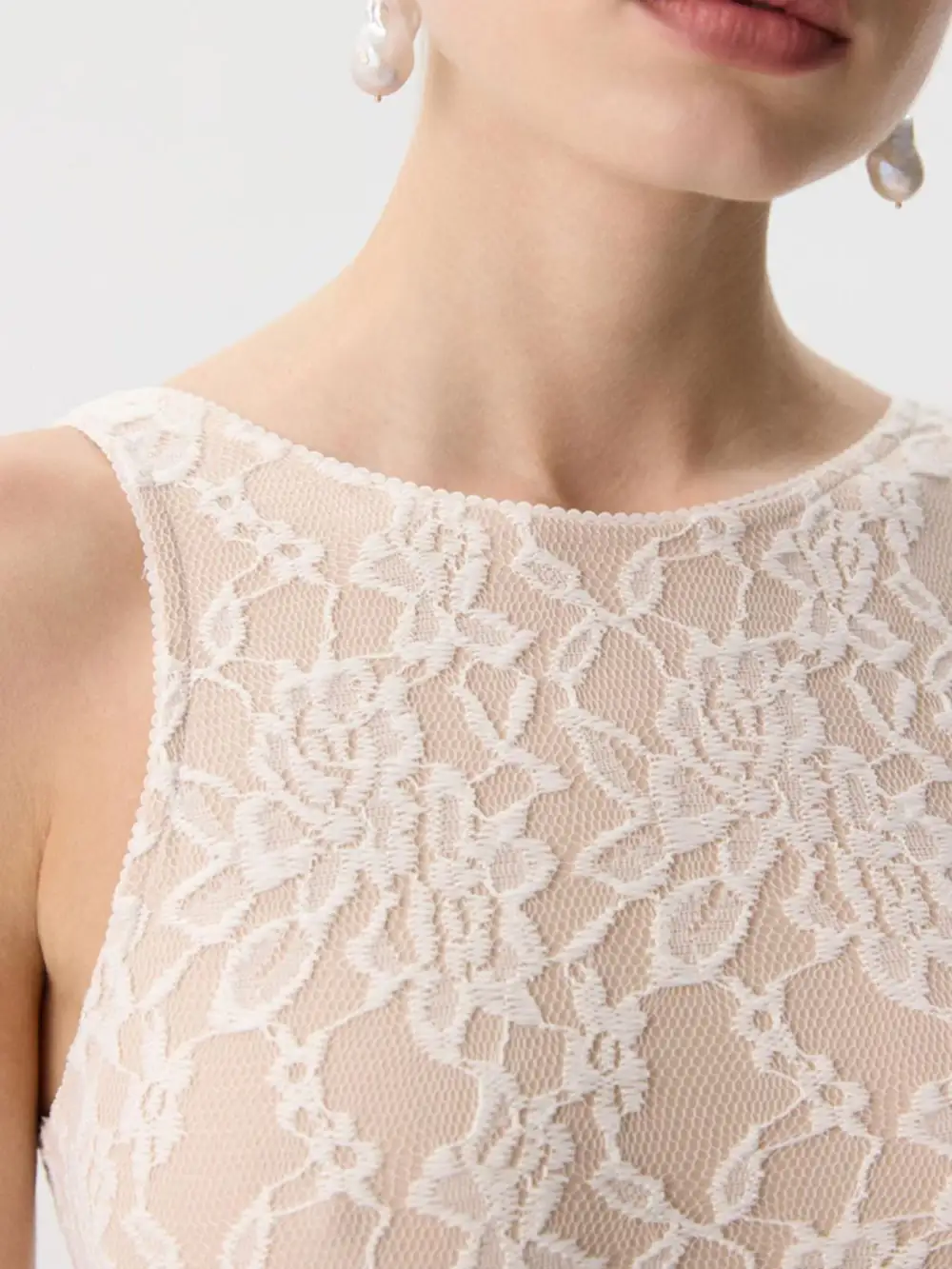 Lace Round Neck Tank