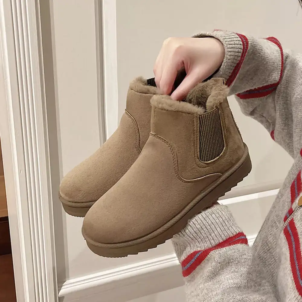 Textured Round Toe Platform Boots