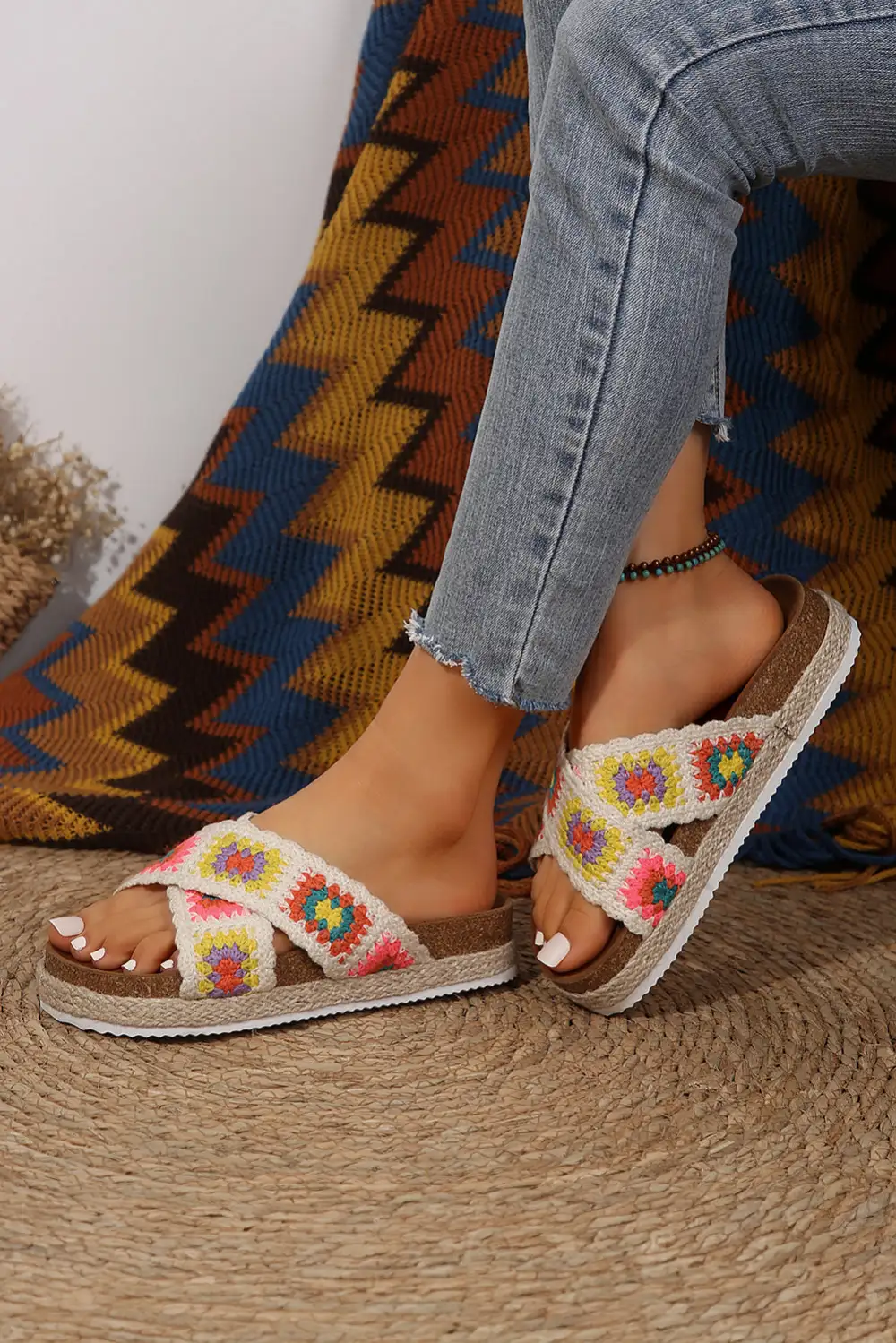 Geometric Woven Crisscross Strap Platform Slide Slippers