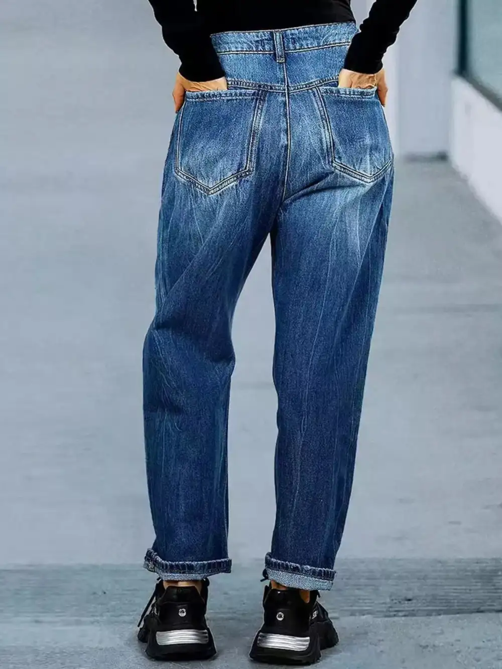 Wide Leg Pocketed Denim Jeans