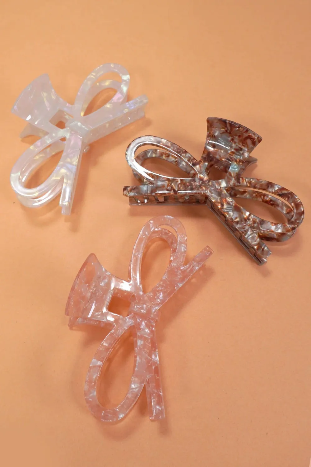 Oversized Ribbon Hair Claw Clip