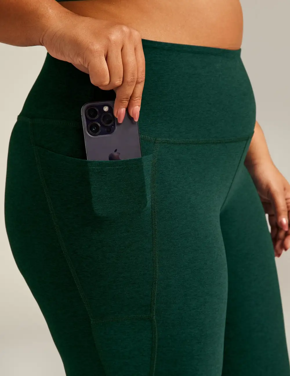 Pocketed Green Leggings For Functional Casual Style