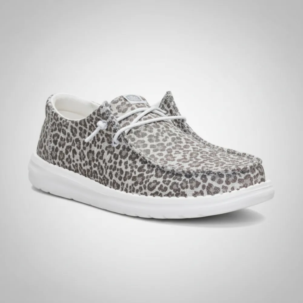 Wendy Luxe Leo Casual Shoes