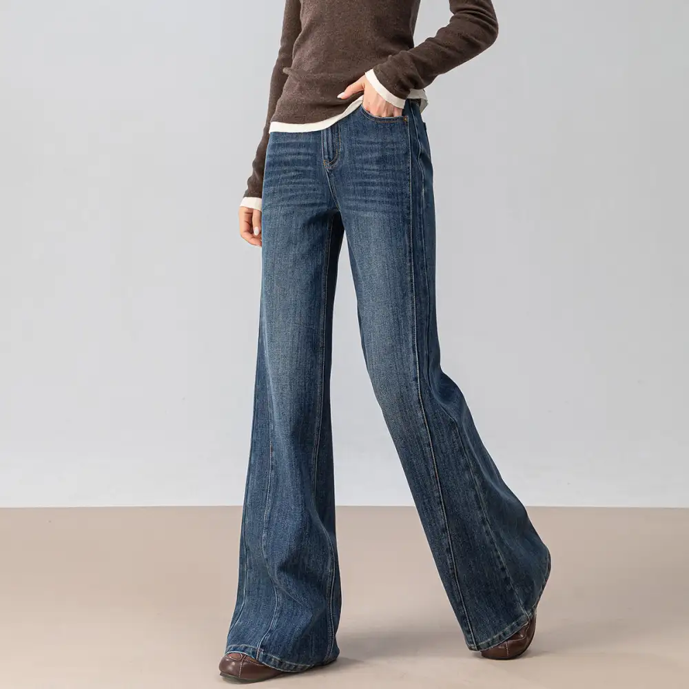 Relaxed Vintage Flared Jeans