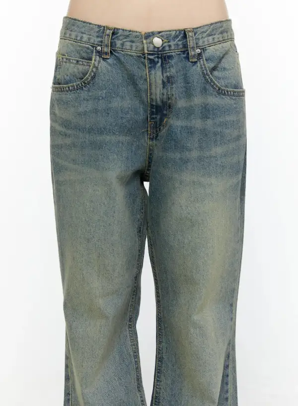 Vintage Wash Flared Jeans