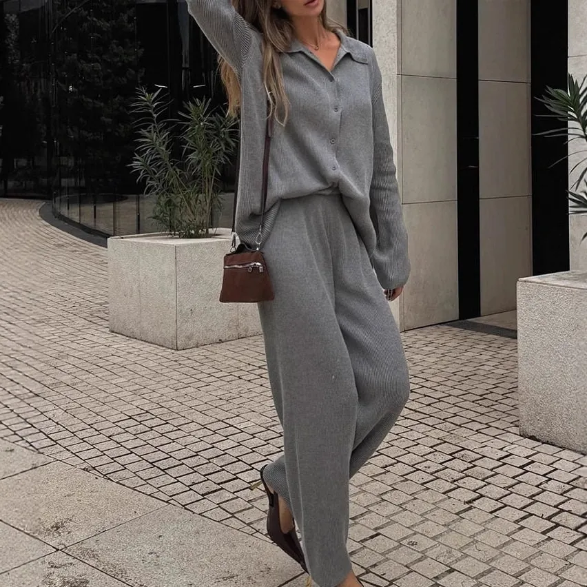 Relaxed Ribbed Sweater And Pants Set With Collar