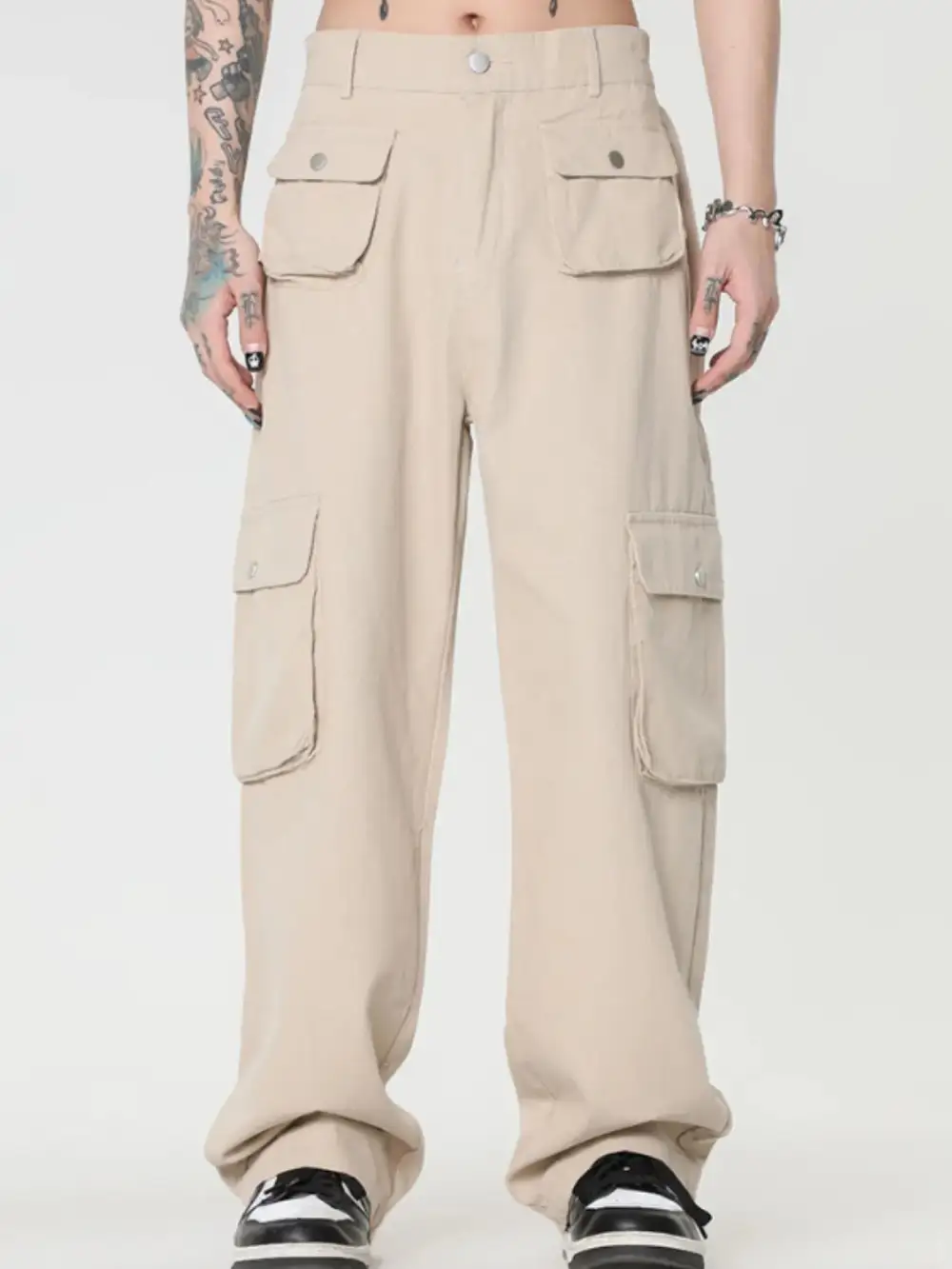 Relaxed Wide Leg Cargo Pants