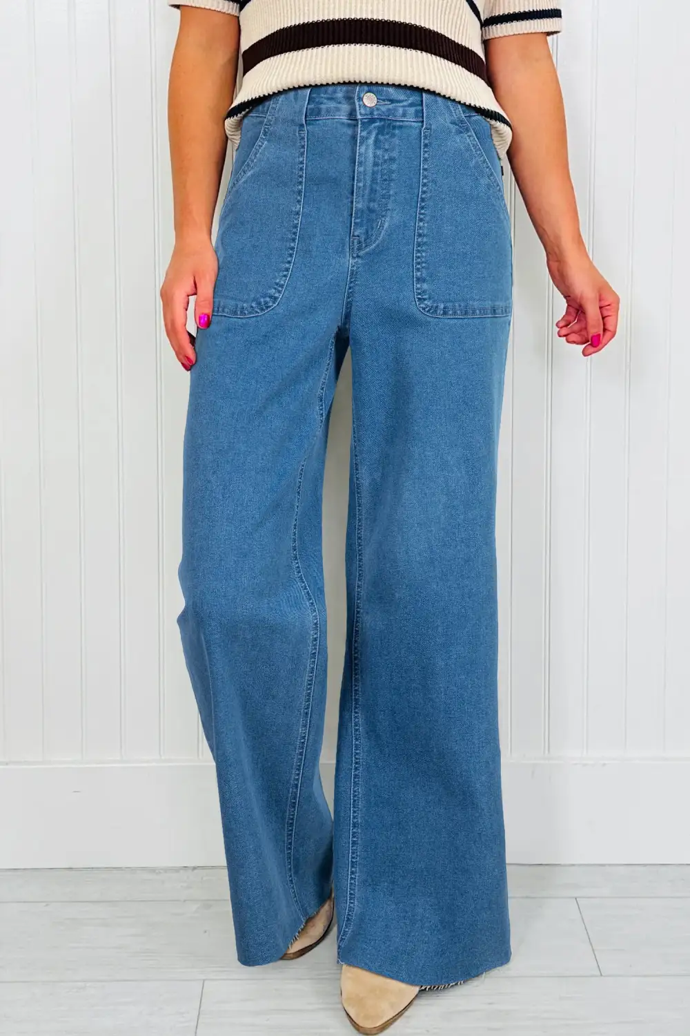 Women's Retro Washed Patch Pocket Loose Jeans