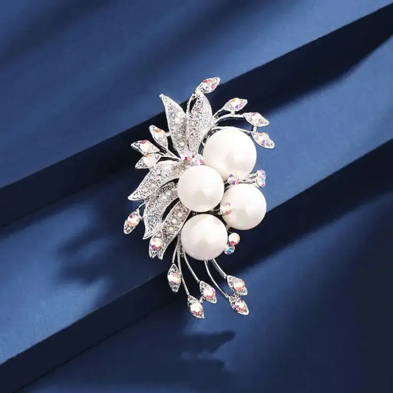 Modern Silhouette Decorative Brooch