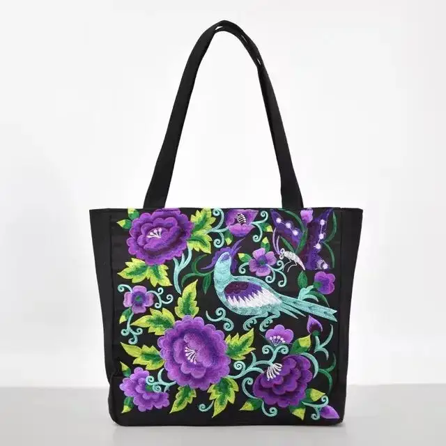 Artisan Retro: Flower-Embellished Canvas Tote Bag