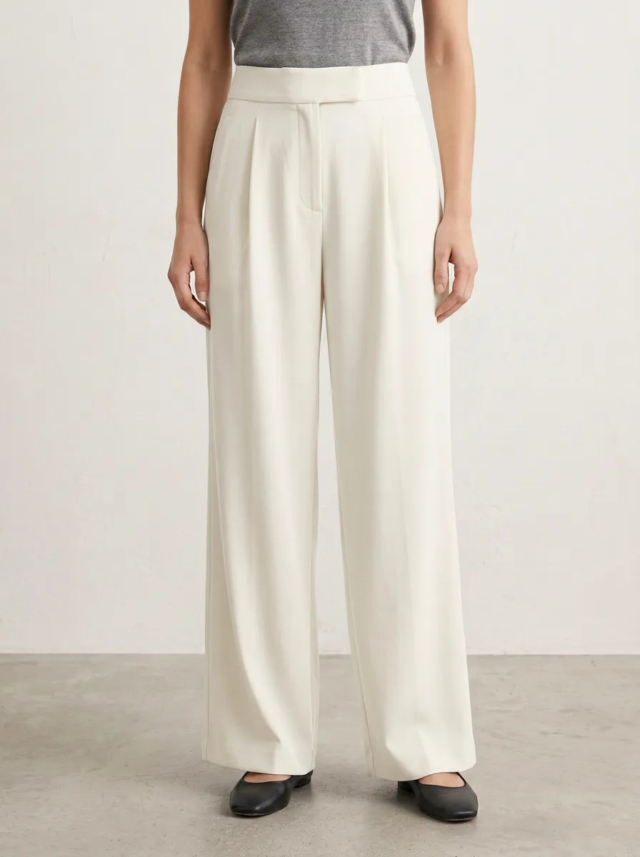 Refined Silhouette Pleated Wide-Leg Trousers