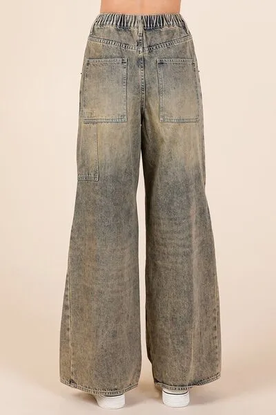 Wide Leg Pocketed Washed Denim Jeans