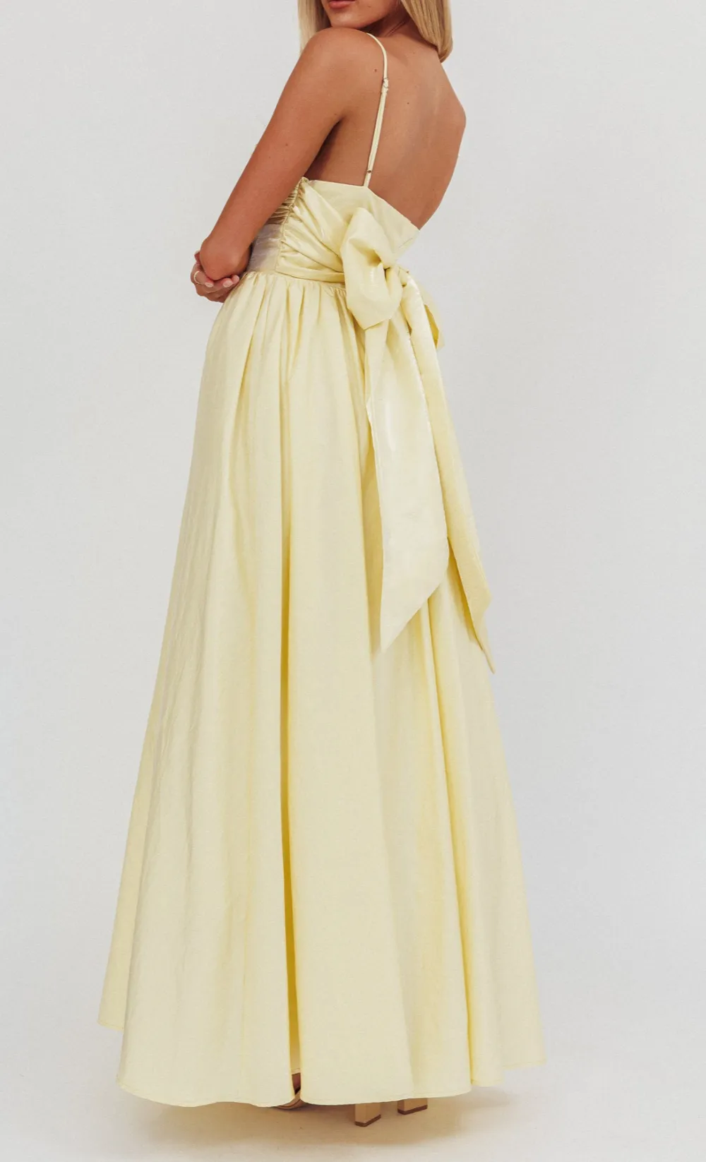 Elegant Sleeveless Maxi Dress