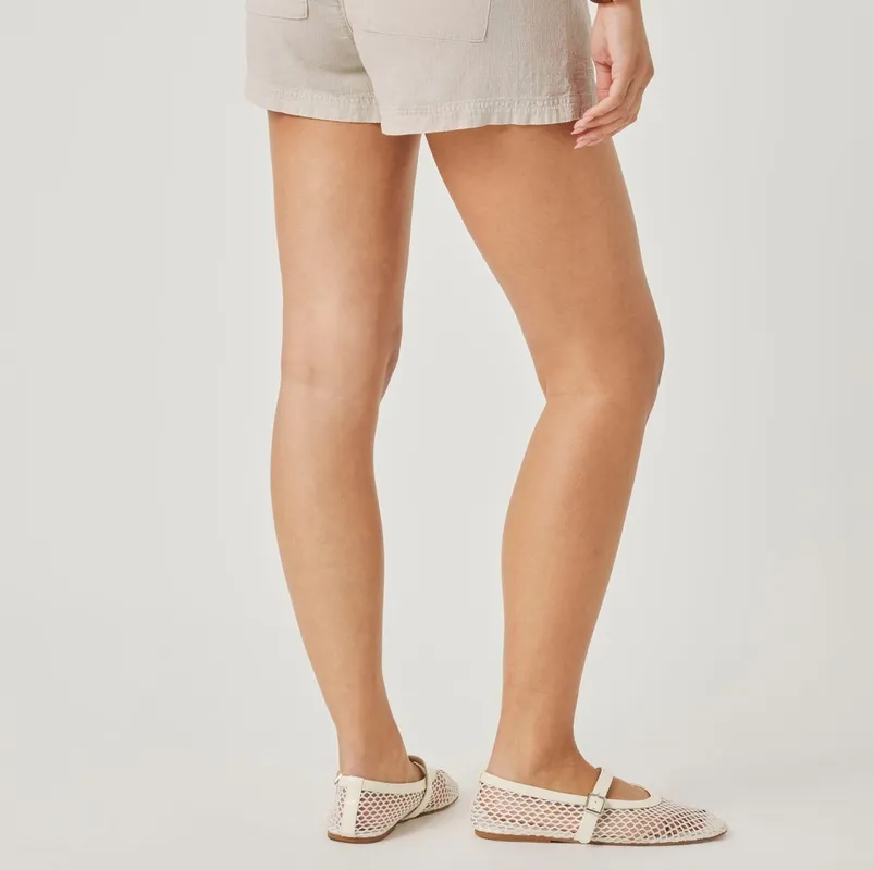 Textured Gentle Short Shorts