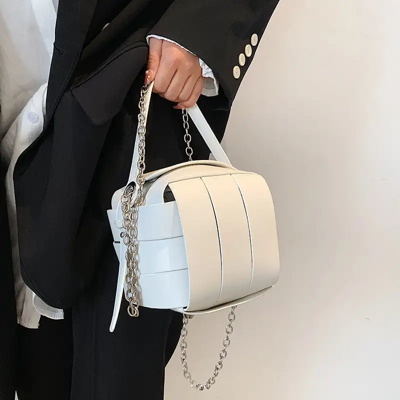 Sleek PU Leather Handbag Magnetic Buckle One-Shoulder Crossbody