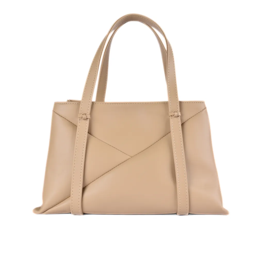 Relaxed Leather Spacious Handbag
