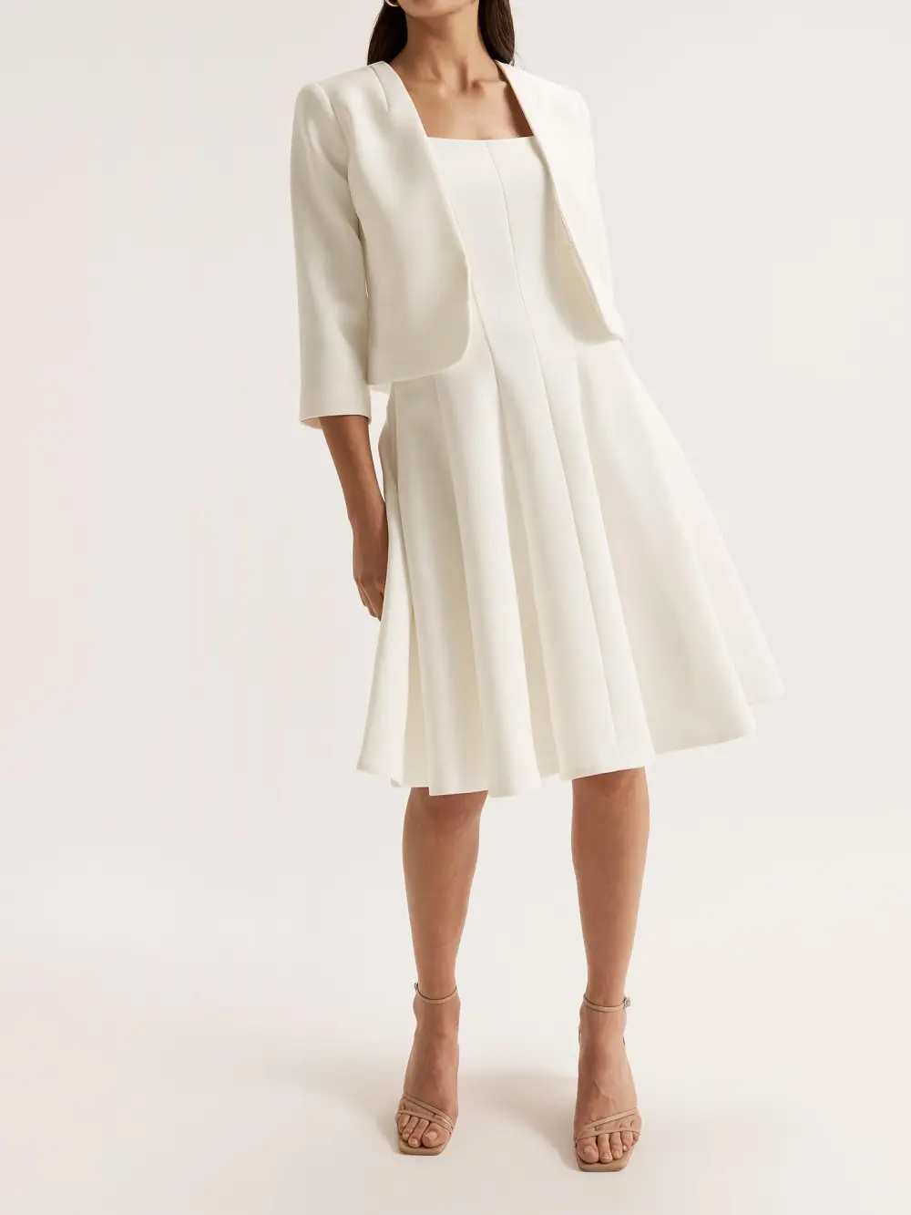 White Keyhole Neck 3/4 Sleeve Jacket