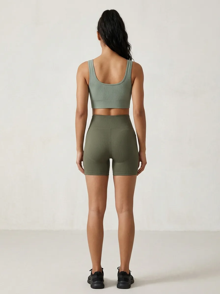 Weekend Ribbed Texture Seamless Design Casual Look Women's Tank Top And Sports Shorts Set