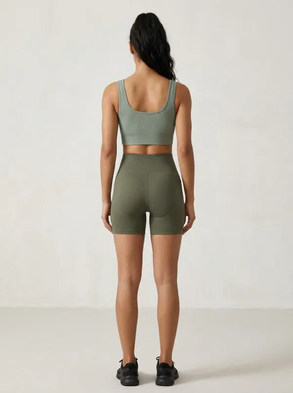 Weekend Ribbed Texture Seamless Design Casual Look Women's Tank Top And Sports Shorts Set