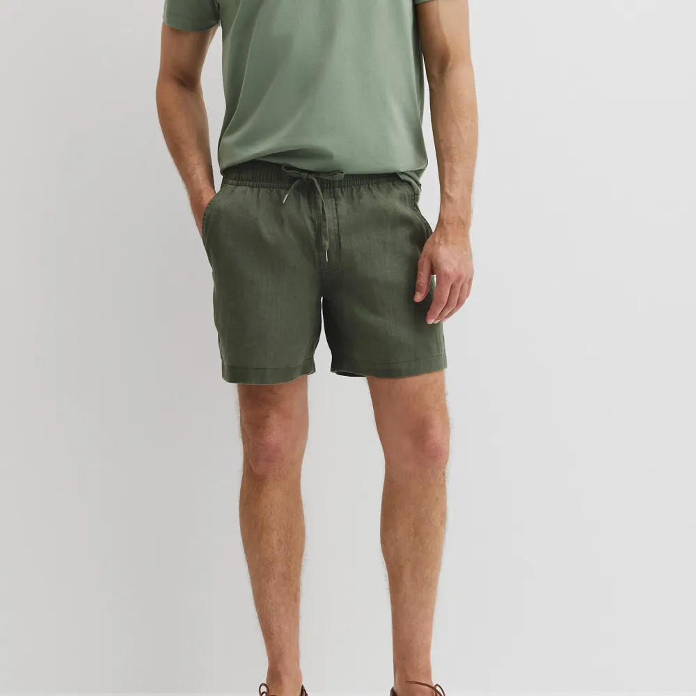 Men's Textured Drawcord Linen Shorts