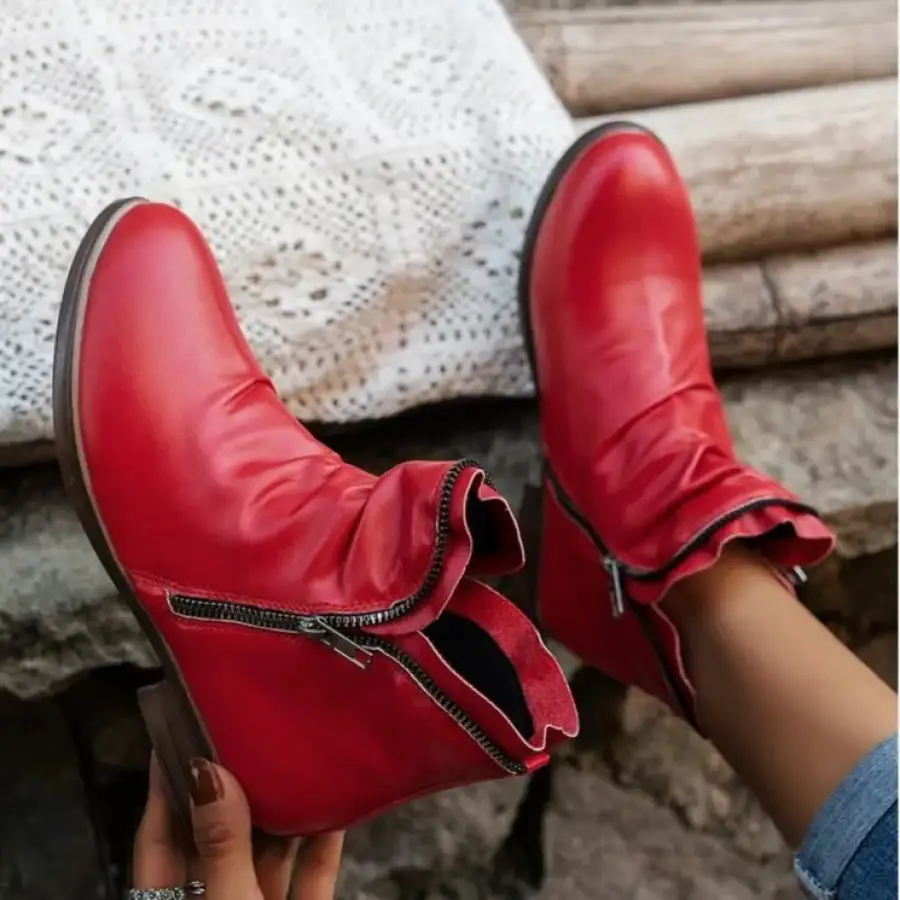 Flowy Round Toe Block Heels Boots