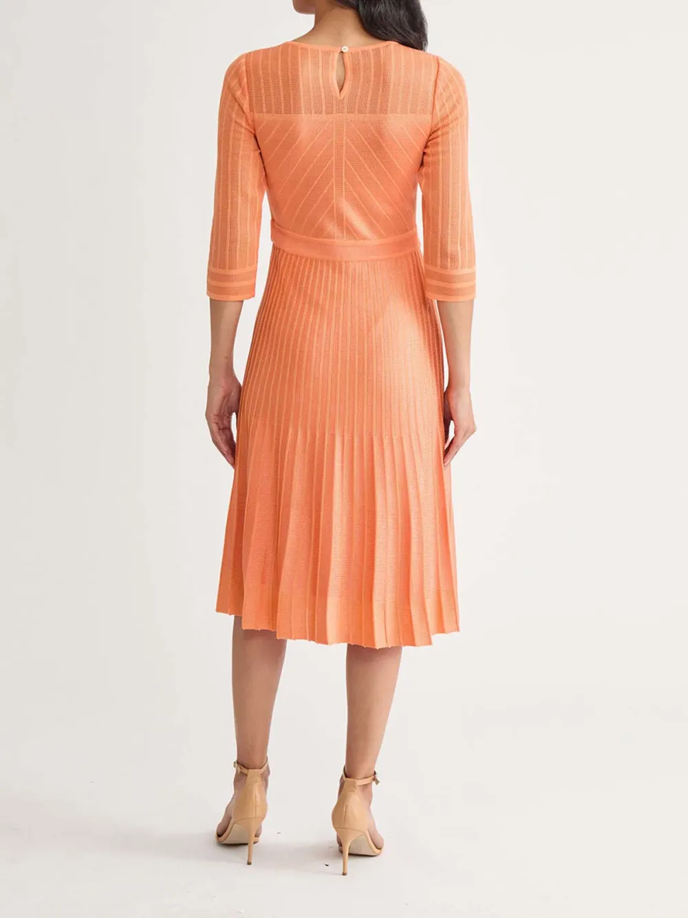 Three Quarter Sleeve Solid Color Knitted Dress