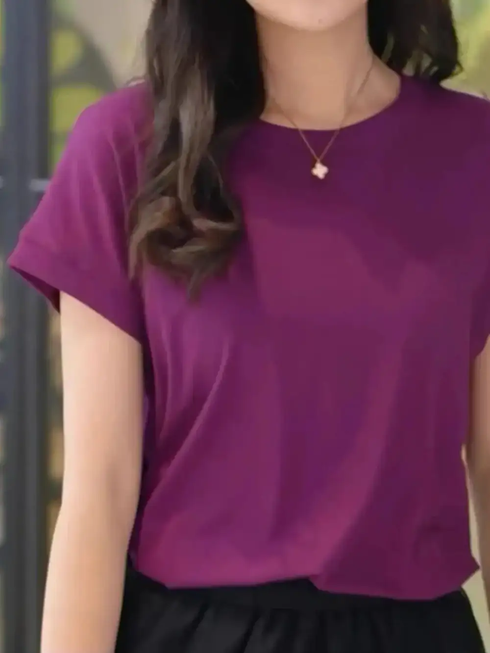 Sleek Round-Neck Short-Sleeve T-Shirt