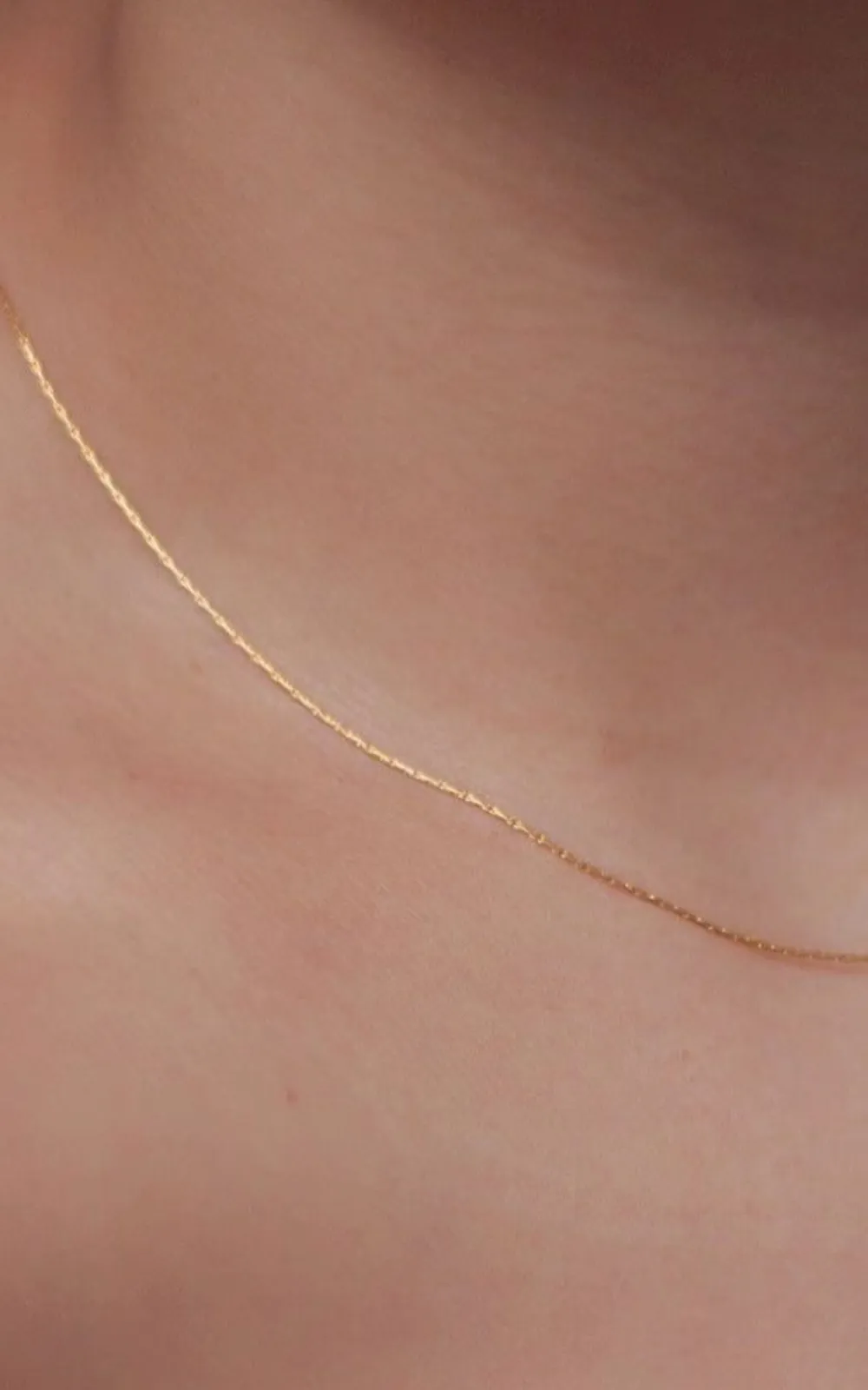Minimal Sleek Chain Necklace