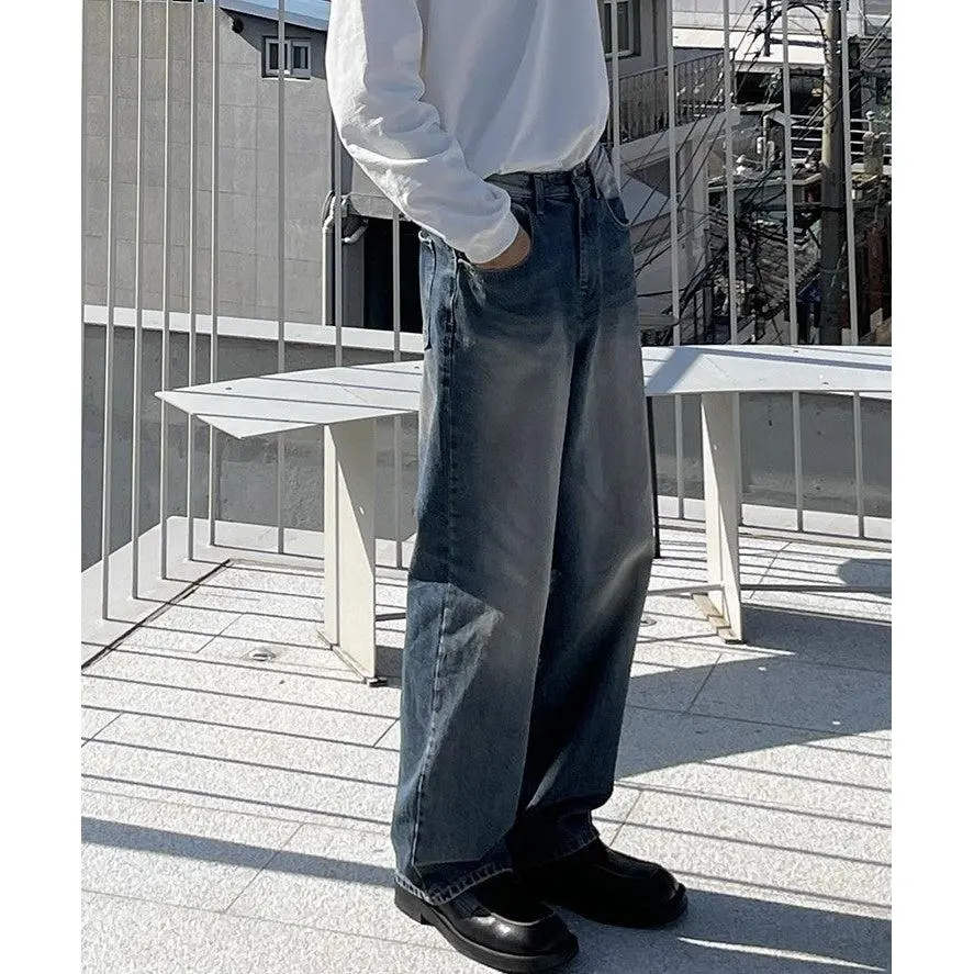 Loose Bootcut Jeans