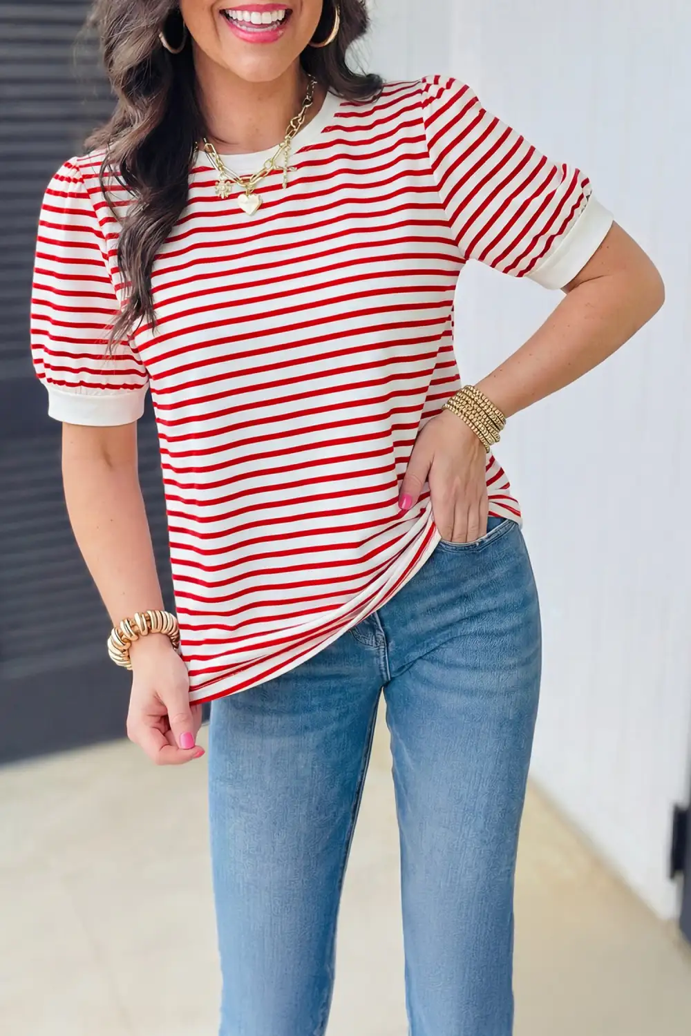 Essential Contrast Trim Round Neck Tee