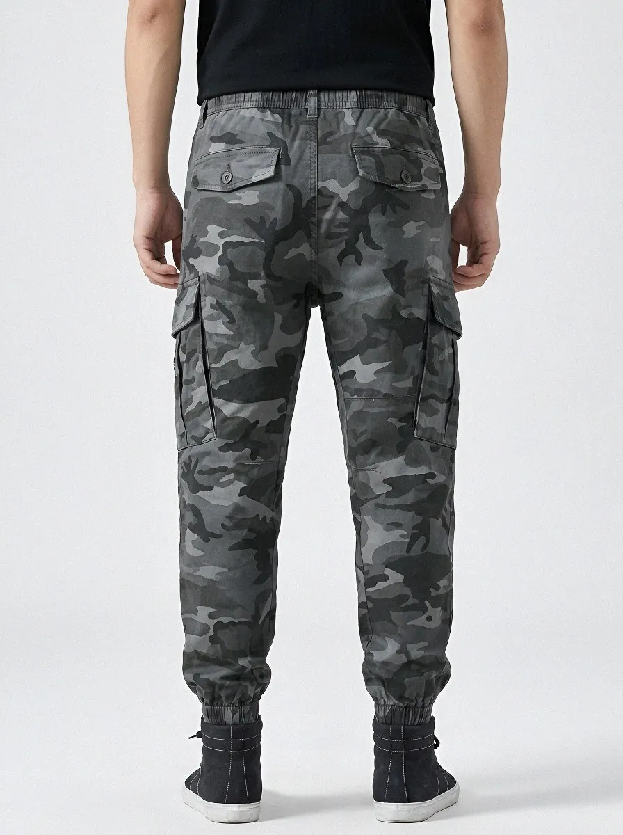 Military-Inspired Camouflage Camouflage Cargo Pants
