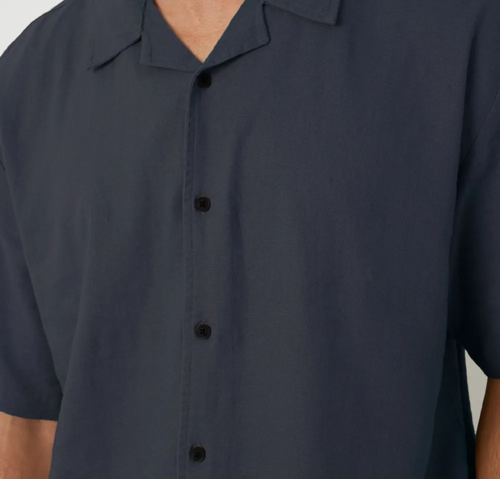 Men's Navy Relaxed-Fit Linen Blend Revere Collar Short Sleeve Shirt