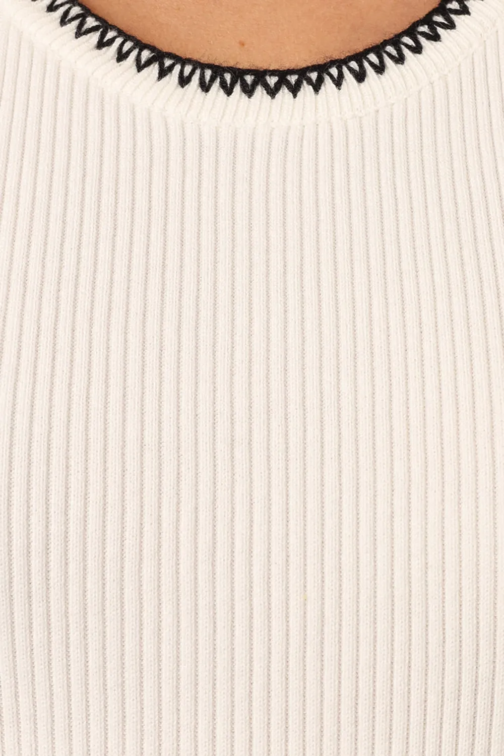 WHITE CASUAL STYLE TOP
